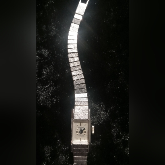 Vintage 10k rpg Nastrix 17 jewel incabloc woman's watch with swiss movement. - Picture 4 of 10